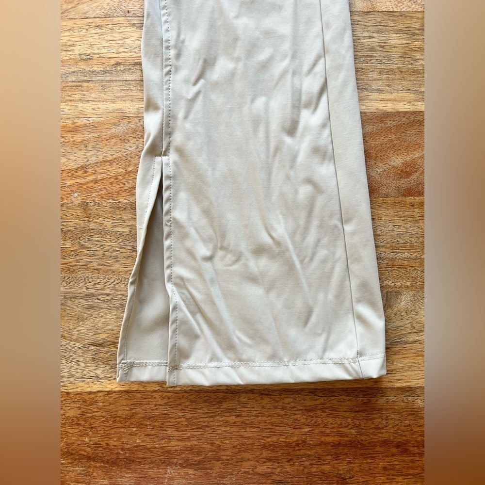 Carbon38 Lightweight Kick & Flare Sport Pants – Size XS - Picture 4 of 11